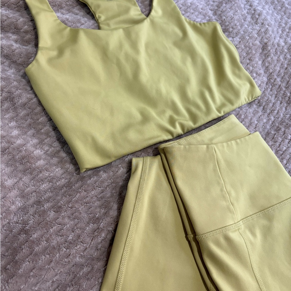 Girlfriend Collective Workout Set